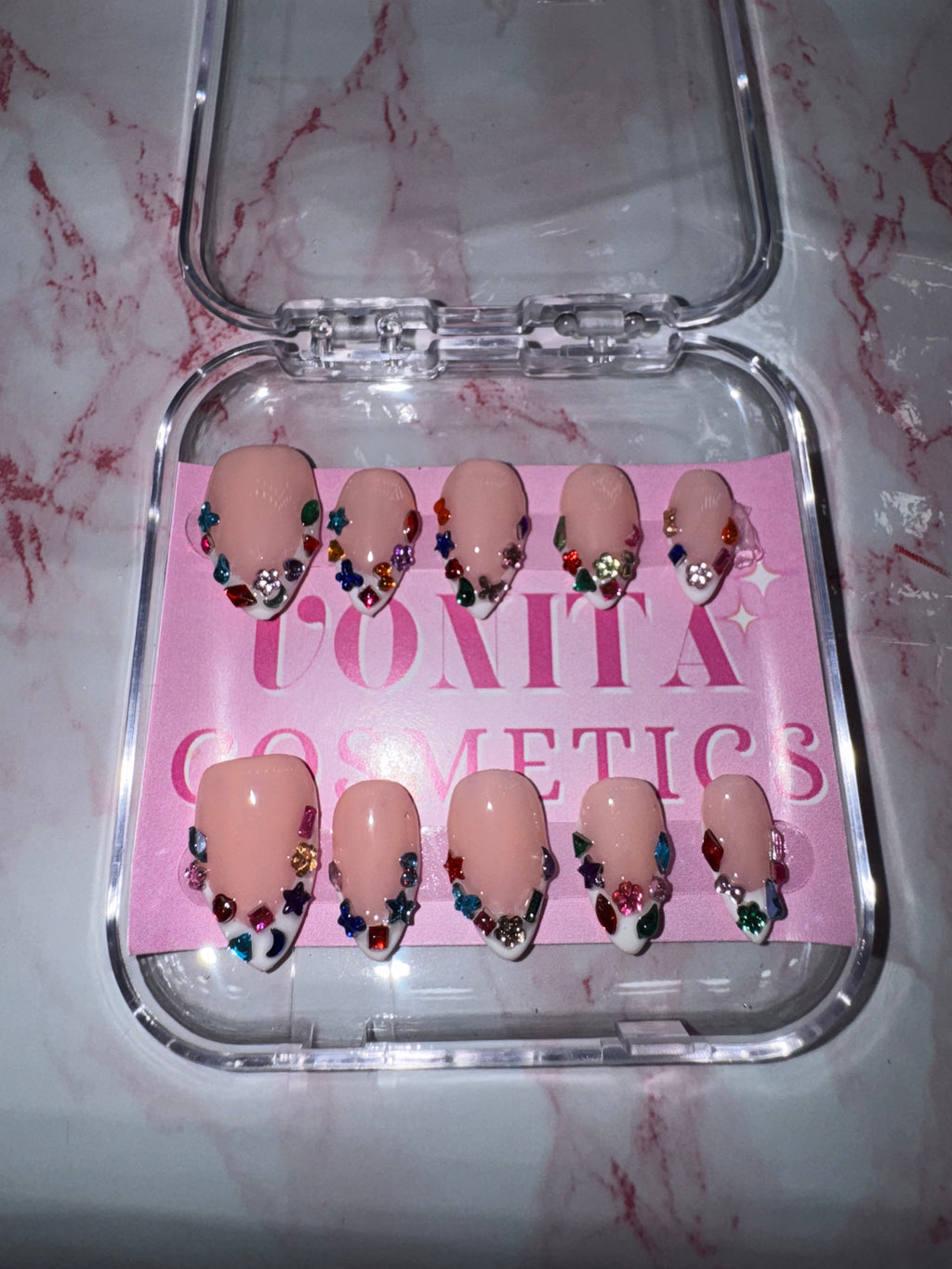 Gem press on nails