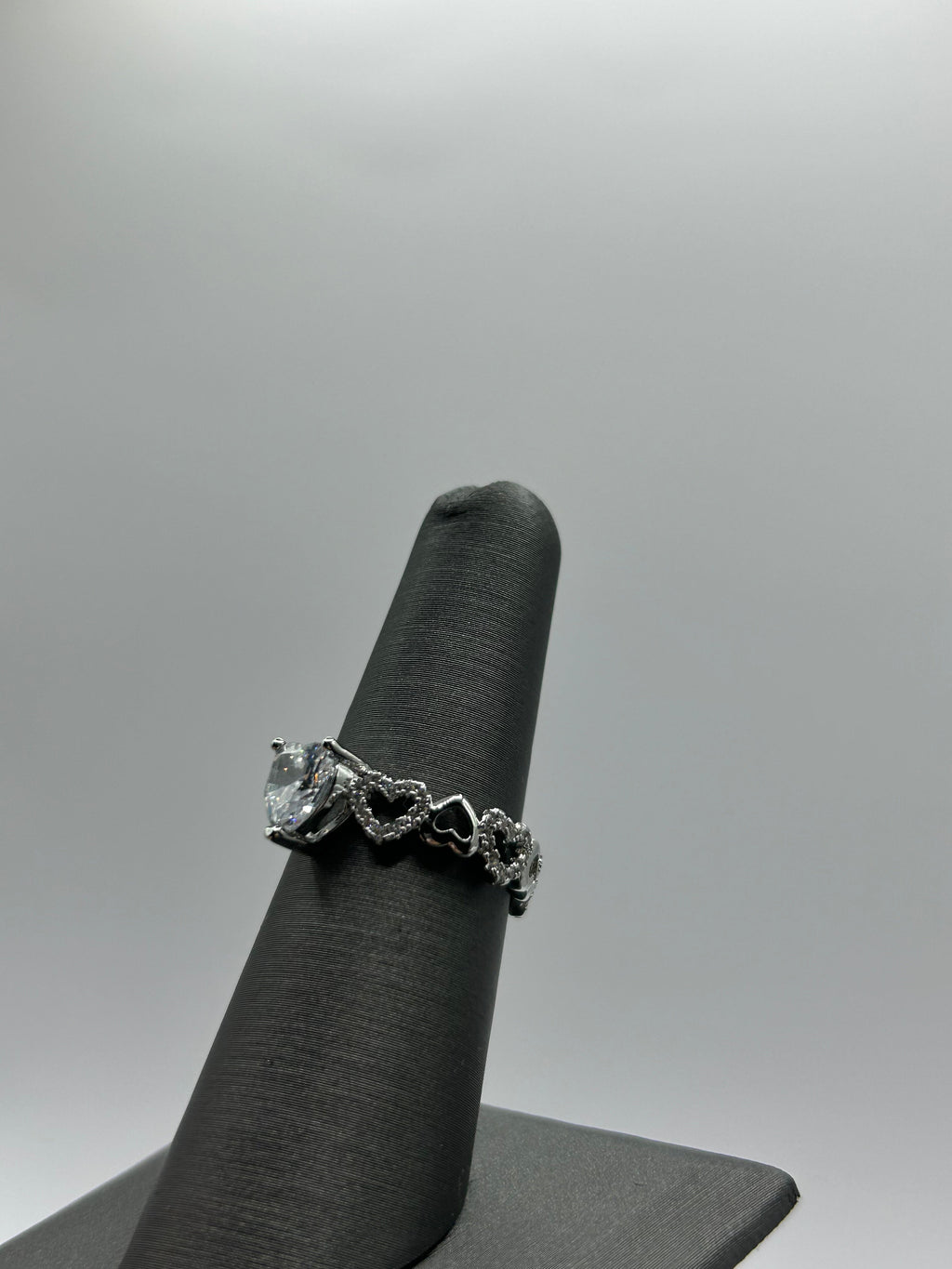 Hearts ring